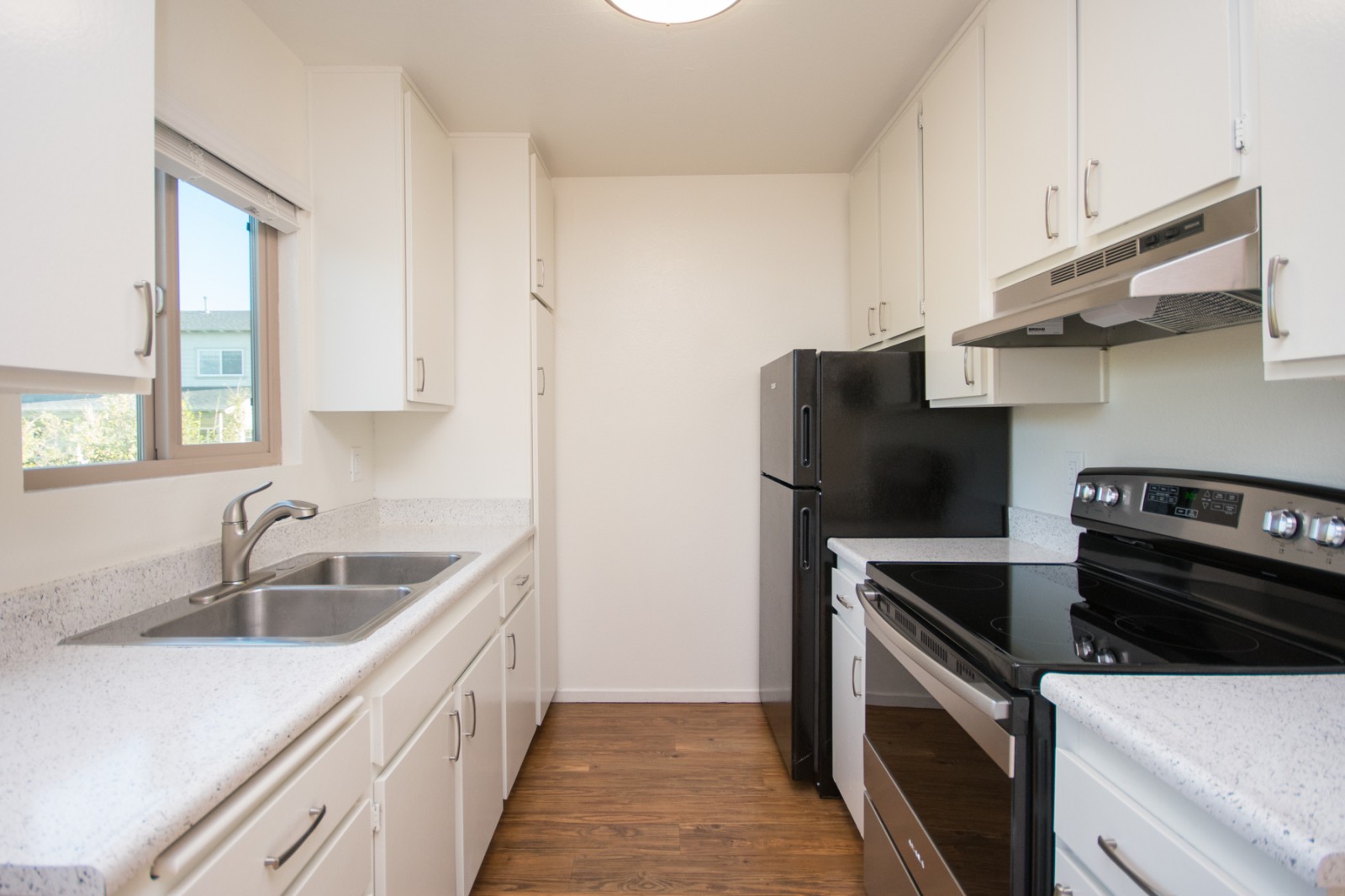 1031 Palm Ave., Carlsbad, CA 92008 1031 Palm Ave., Carlsbad, CA 92008