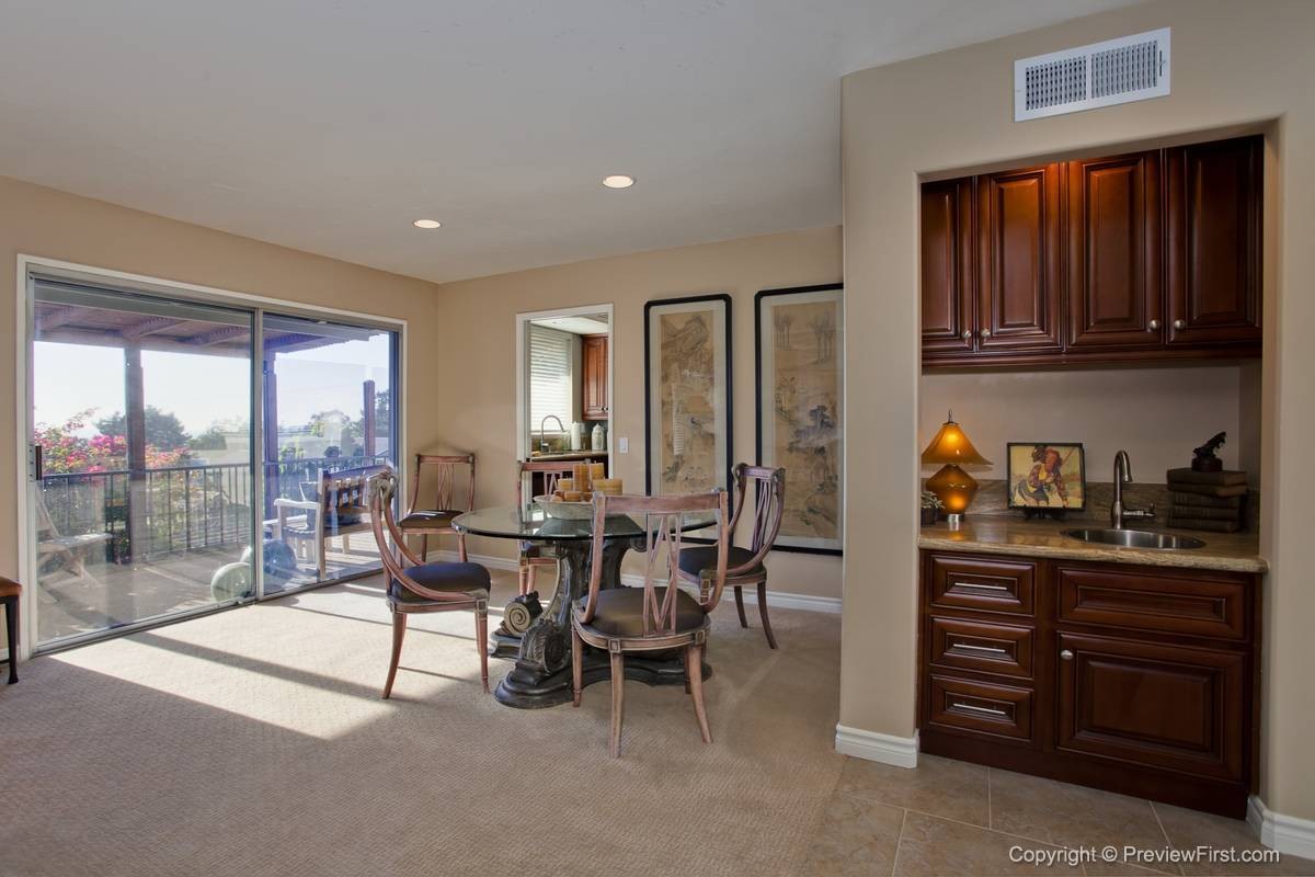 105 VILLA HERMOSA, SOLANA BEACH, CA 92075