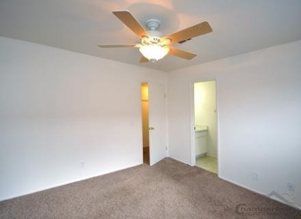 1050- 1060 Chinquapin Ave, Carlsbad, CA 92008 1050- 1060 Chinquapin Ave, Carlsbad, CA 92008