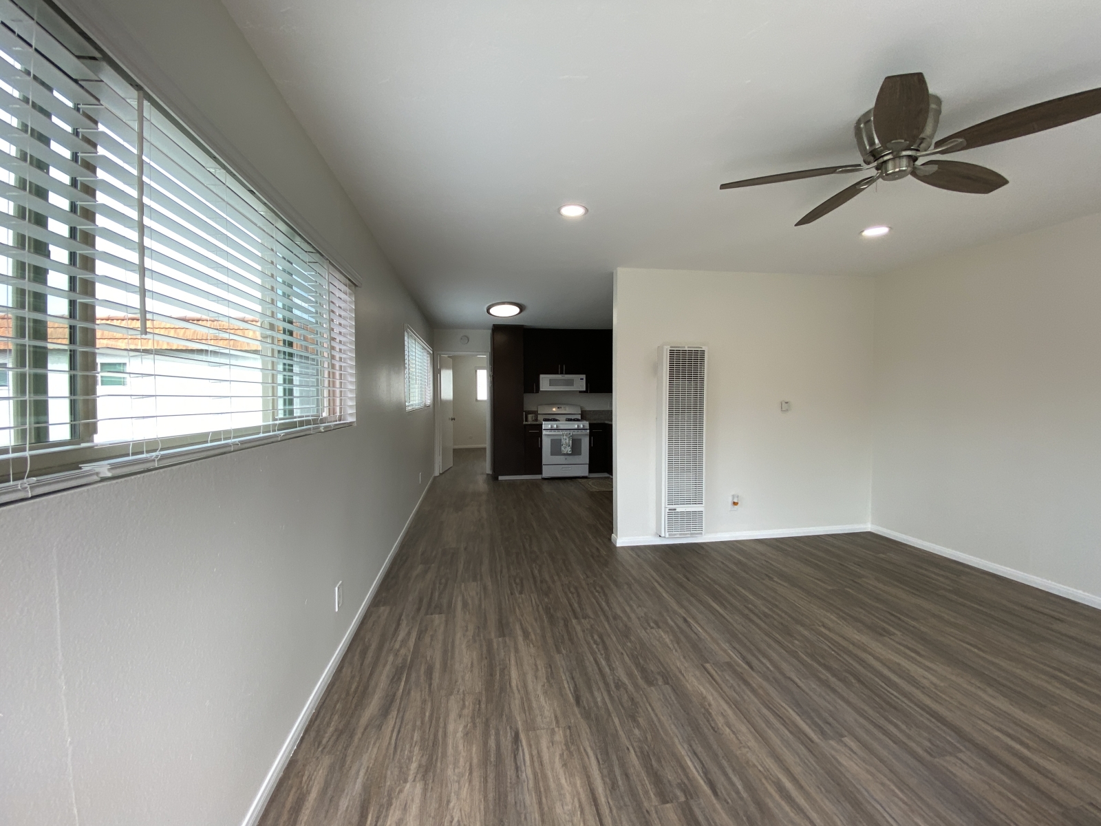 1050- 1060 Chinquapin Ave, Carlsbad, CA 92008 1050- 1060 Chinquapin Ave, Carlsbad, CA 92008