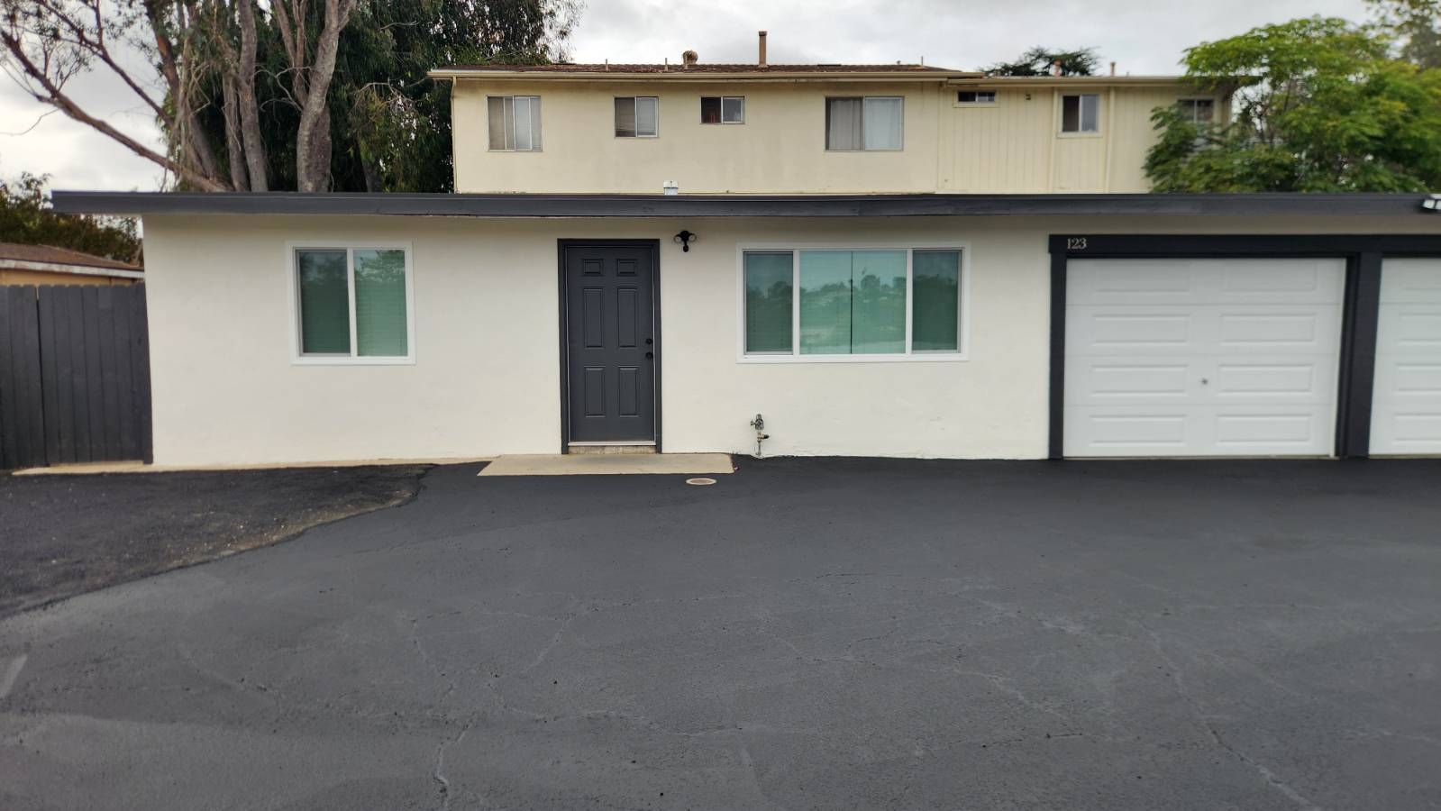 123 PLYMOUTH DR., VISTA, CA 92083
