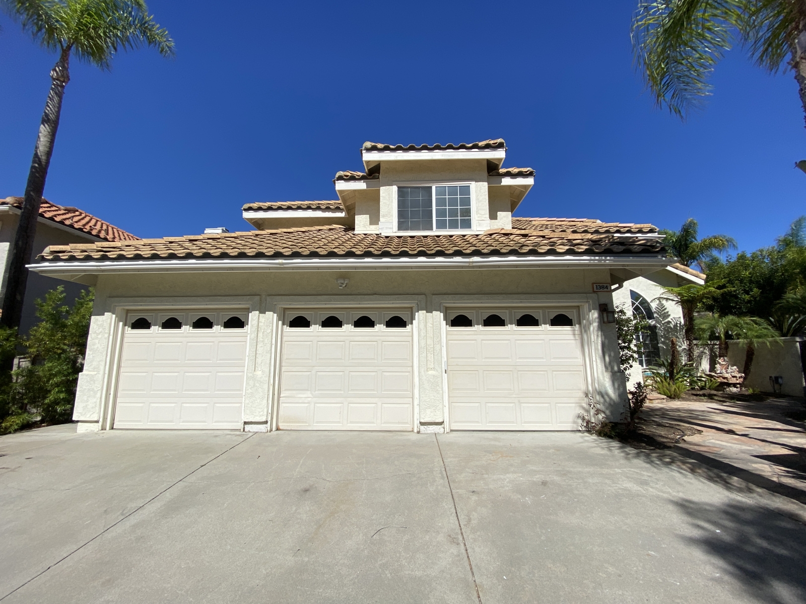 1384 WOODVIEW CT, OCEANSIDE, CA 92056