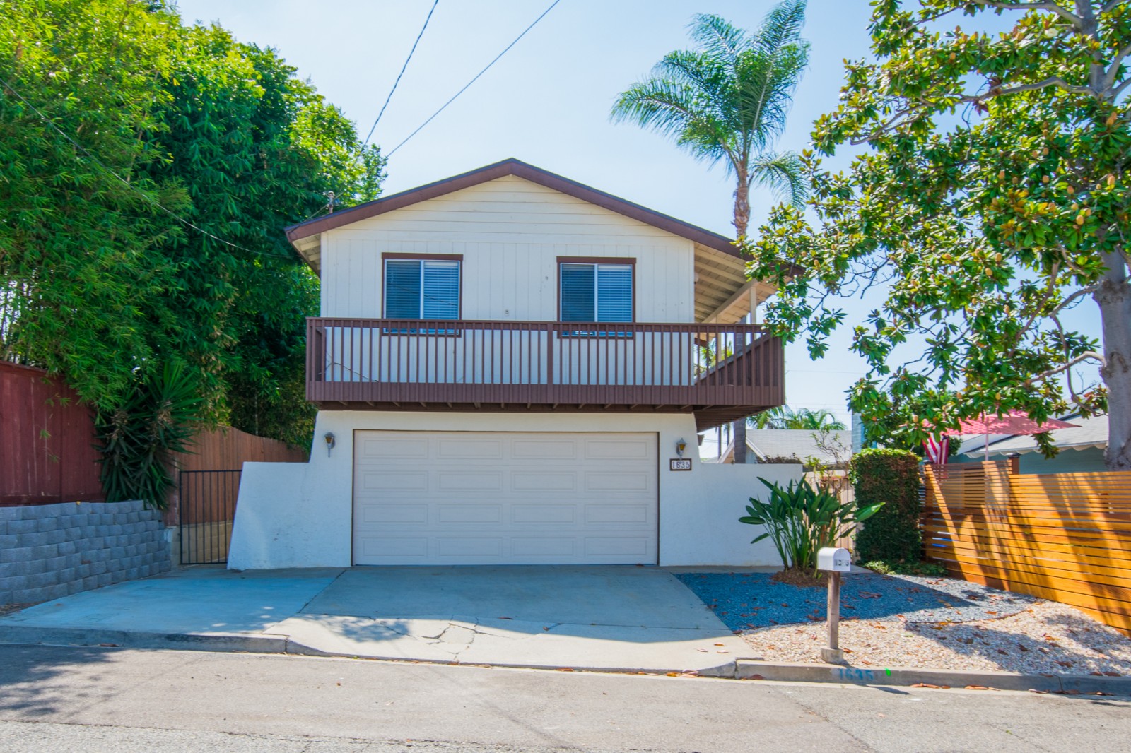 1635 MOUNTAIN VIEW AVE, OCEANSIDE, CA 92054