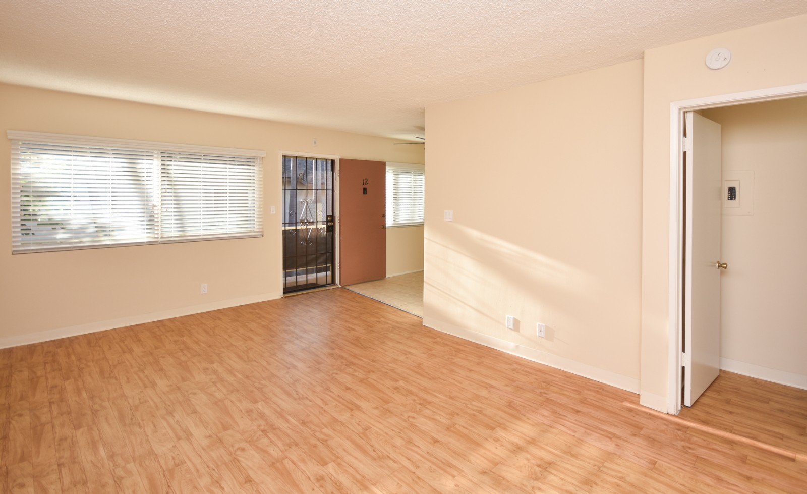 1810 South Broadway, Oceanside, CA 92054 1810 South Broadway, Oceanside, CA 92054