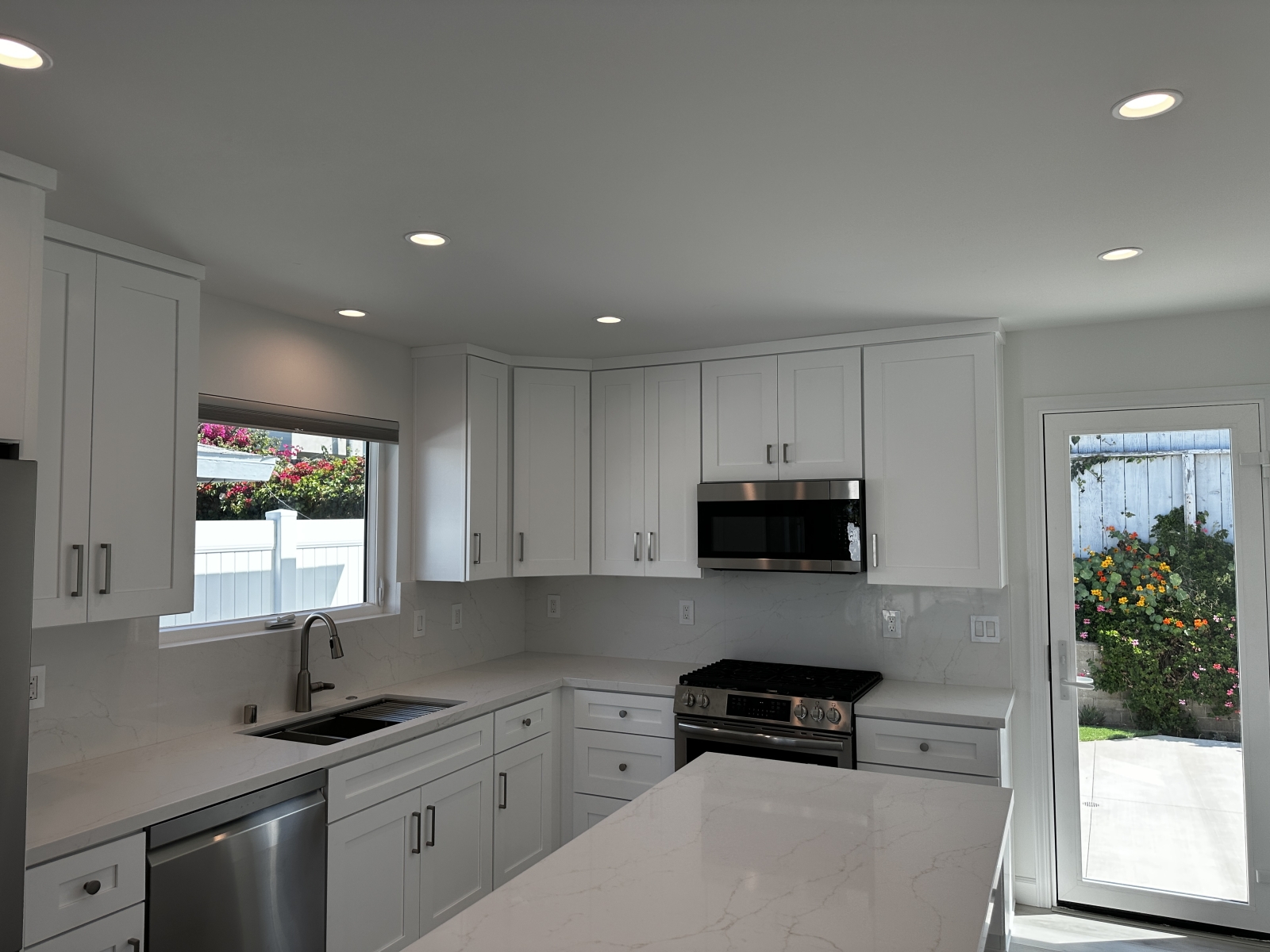 2065 EDINBURG AVE, CARDIFF, CA 92007