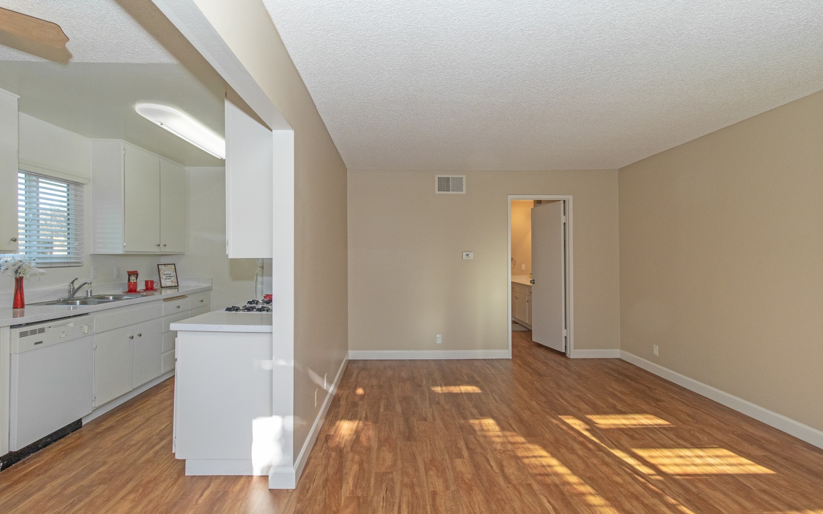 2330 Paseo de Laura, Oceanside, CA 92056 2330 Paseo de Laura, Oceanside, CA 92056