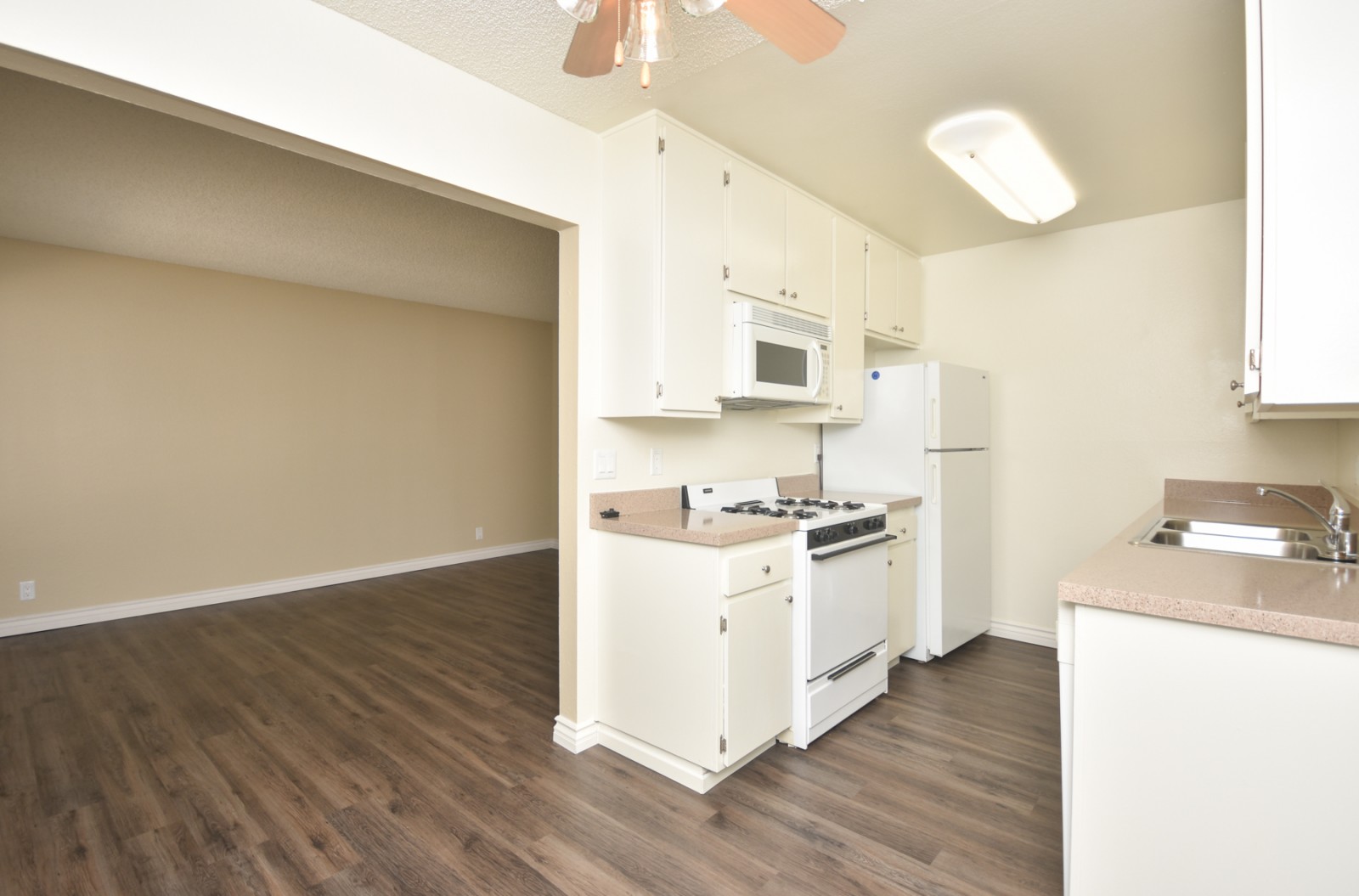 2330 Paseo de Laura, Oceanside, CA 92056