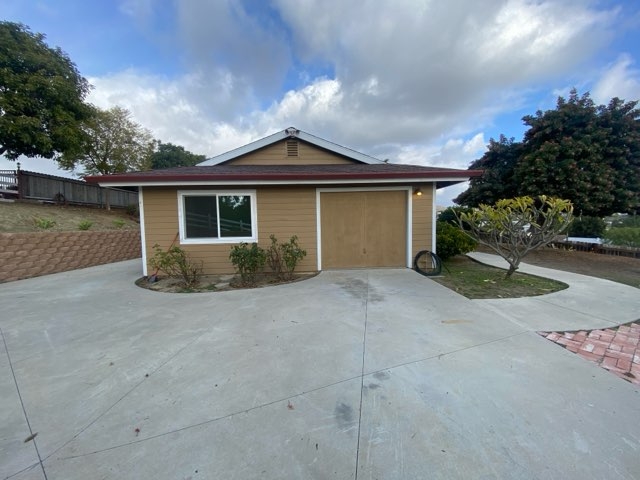 247 PLUMOSA AVE #A, VISTA, CA 92083