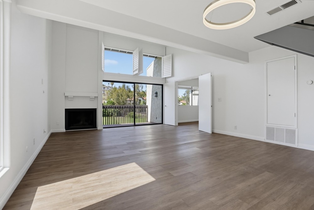 2505 NAVARRA DRIVE UNIT 321, CARLSBAD, CA 92009