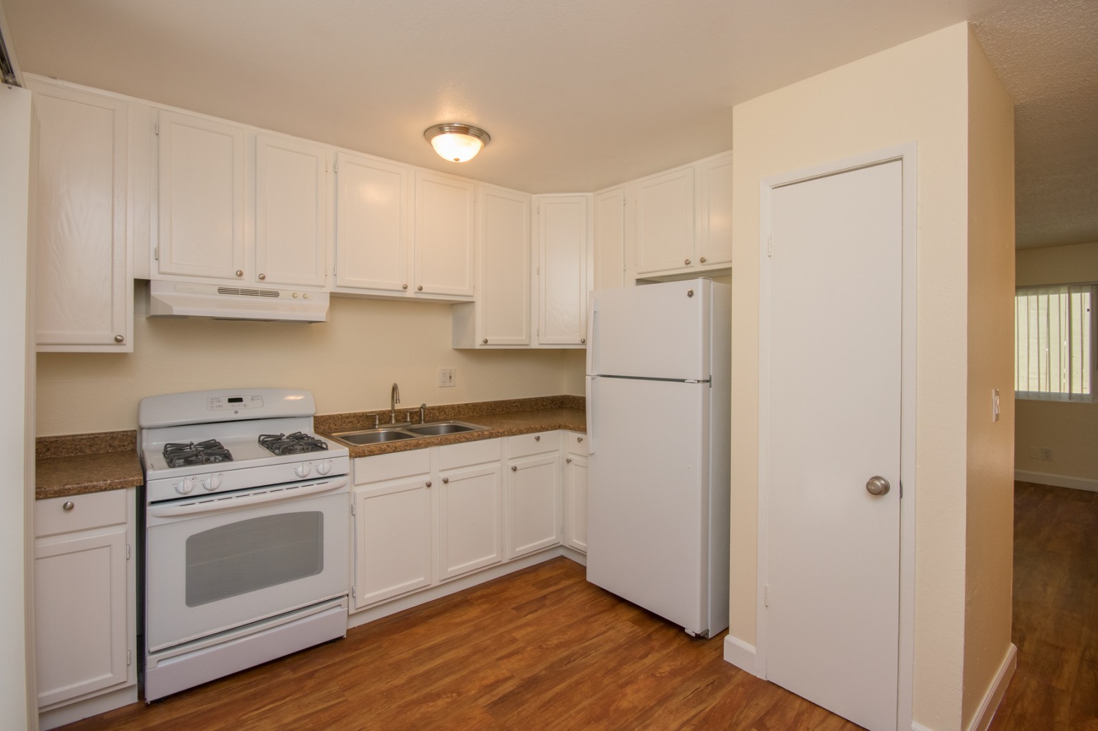 2541 Jefferson St, Carlsbad, CA 92008 2541 Jefferson St, Carlsbad, CA 92008