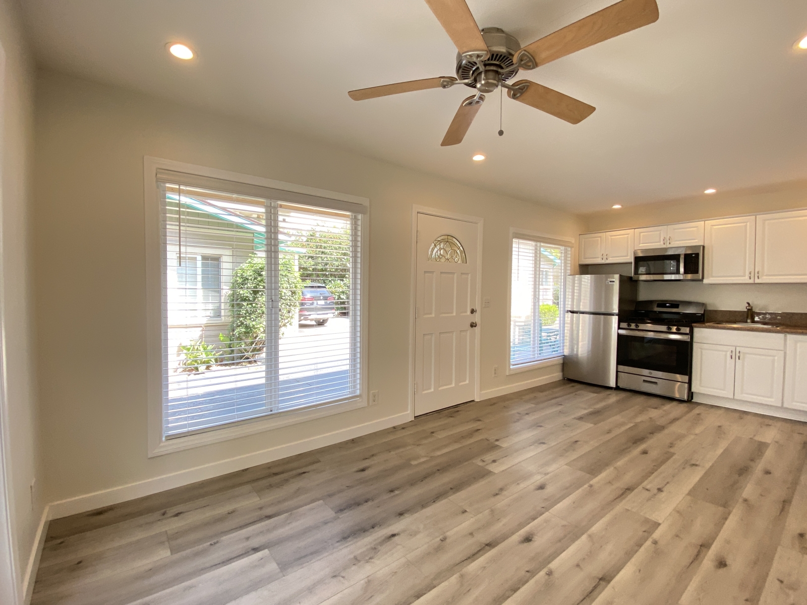 2548-2554 State St , Carlsbad, CA 92008