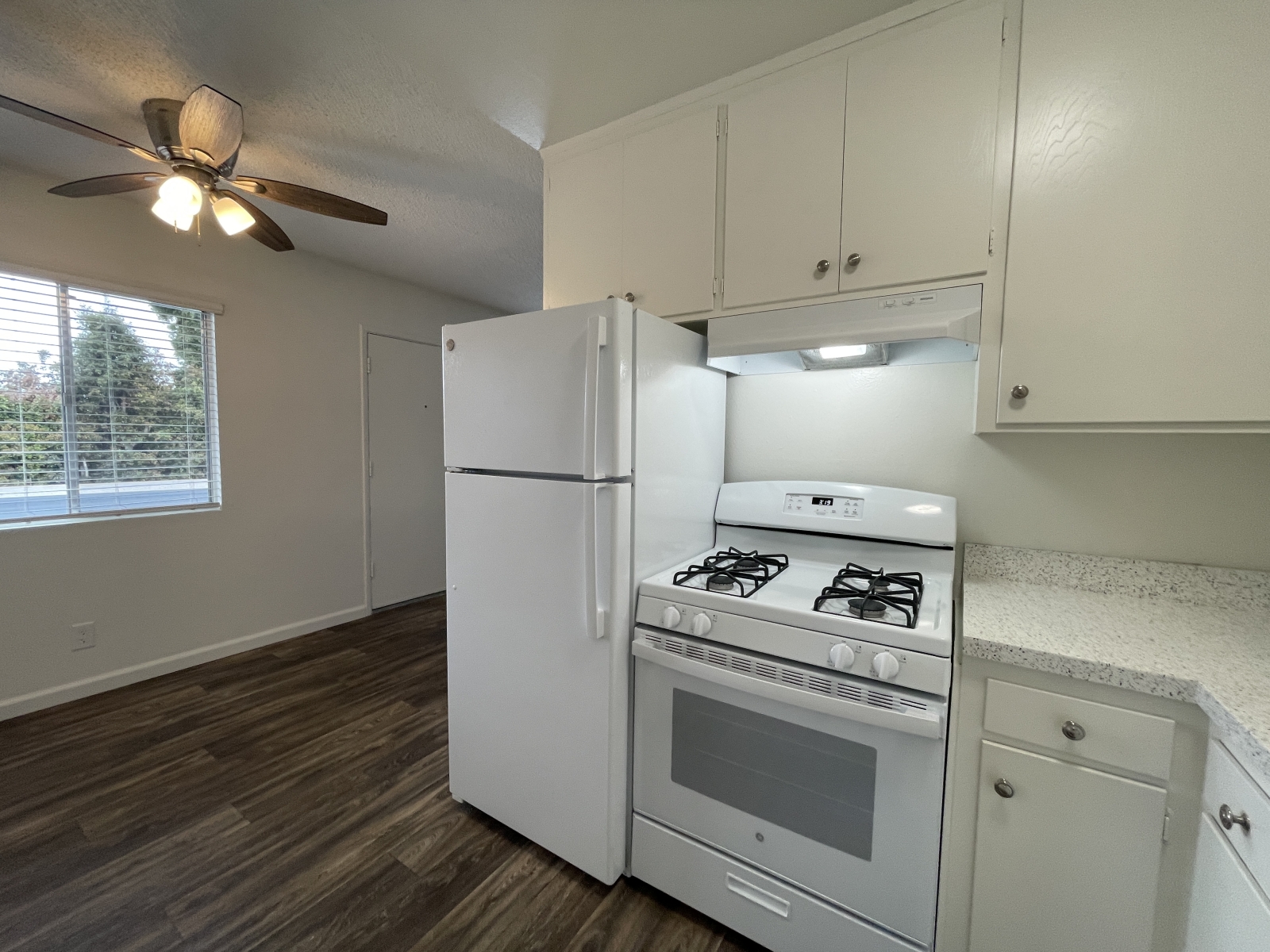2664 Jefferson St., Carlsbad, CA 92008 2664 Jefferson St., Carlsbad, CA 92008