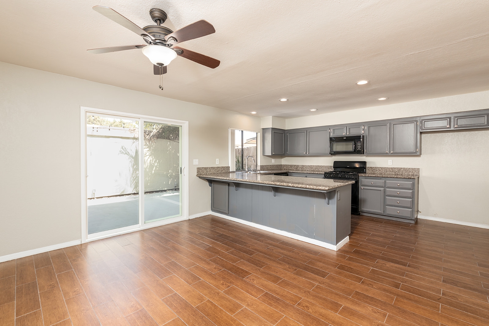 2703 VIA COLIMA, CARLSBAD, CA 92010
