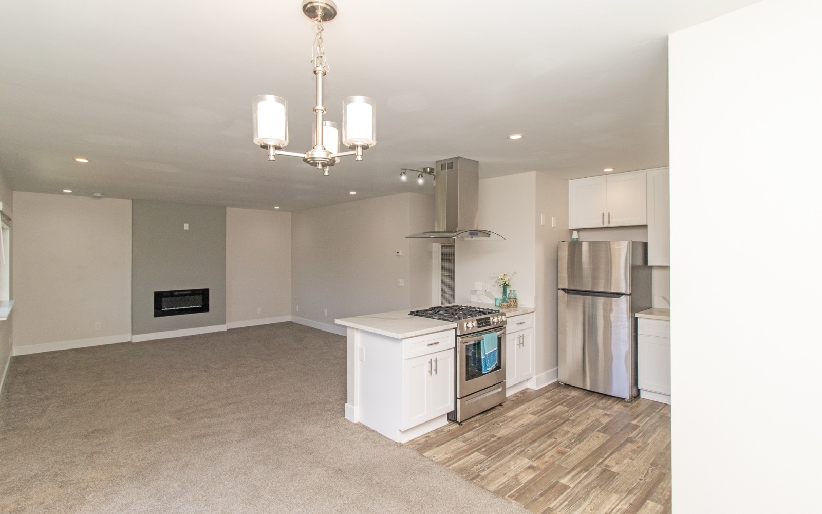 2855 Unicornio St, Carlsbad, CA 92009 2855 Unicornio St, Carlsbad, CA 92009