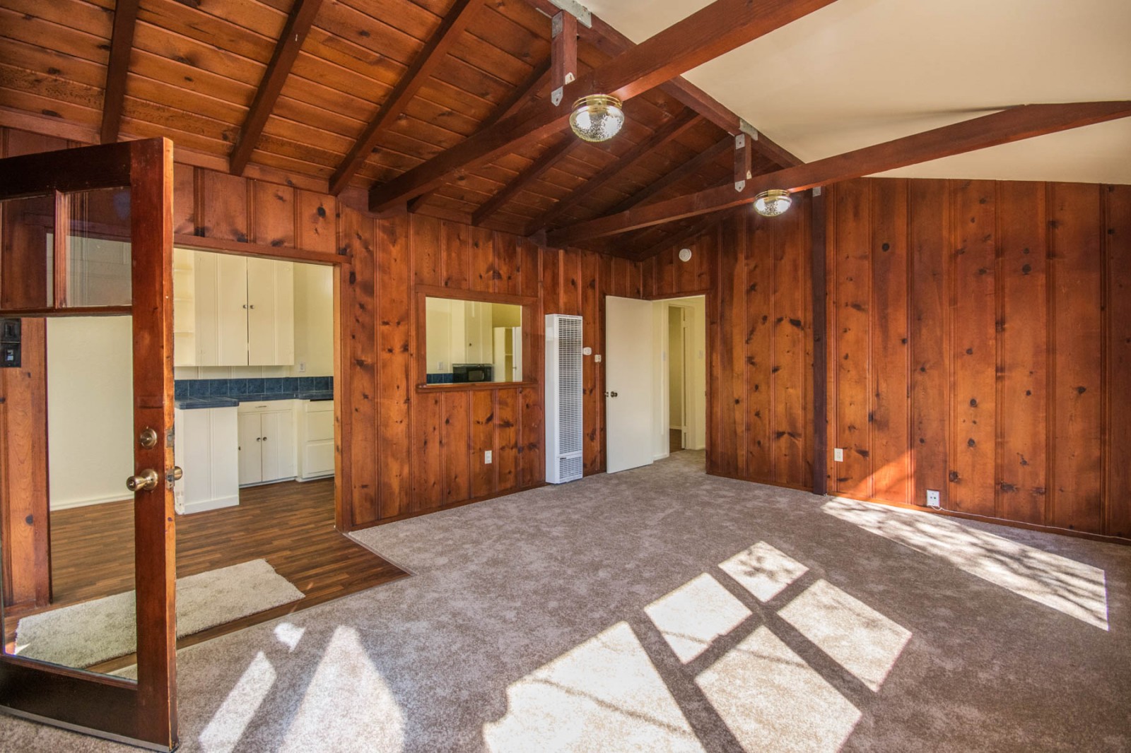318 N. CITRUS AVE., VISTA, CA 92084