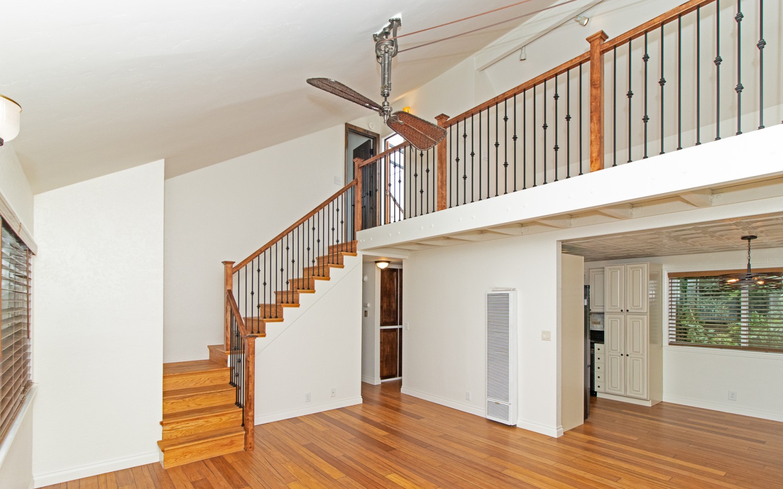 318 JUNIPER AVE #7, CARLSBAD, CA 92008