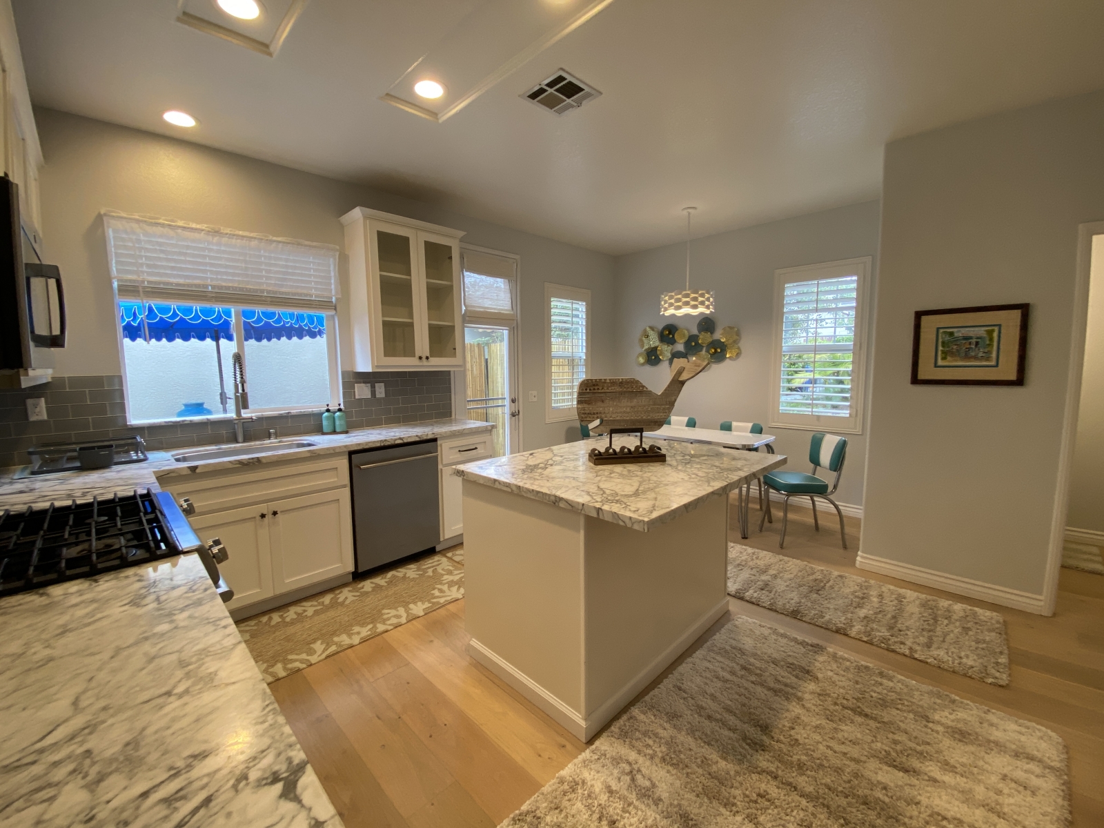 618 COMPASS COURT , CARLSBAD, CA 92011