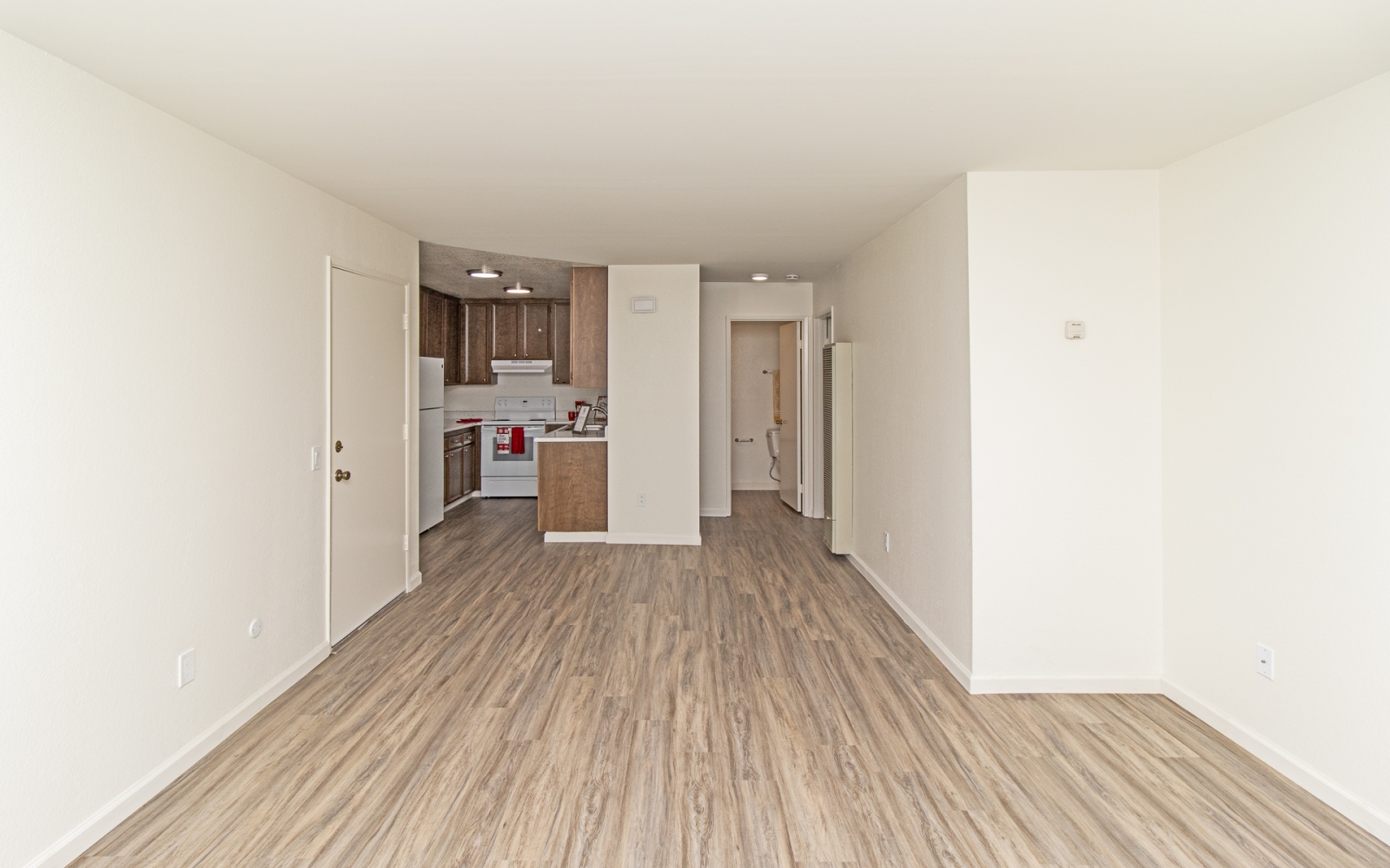 7717 Tommy Street, San Diego, CA 92119 7717 Tommy Street, San Diego, CA 92119